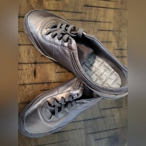 Vionic Metallic BRONZE Walking sneakers Size 6